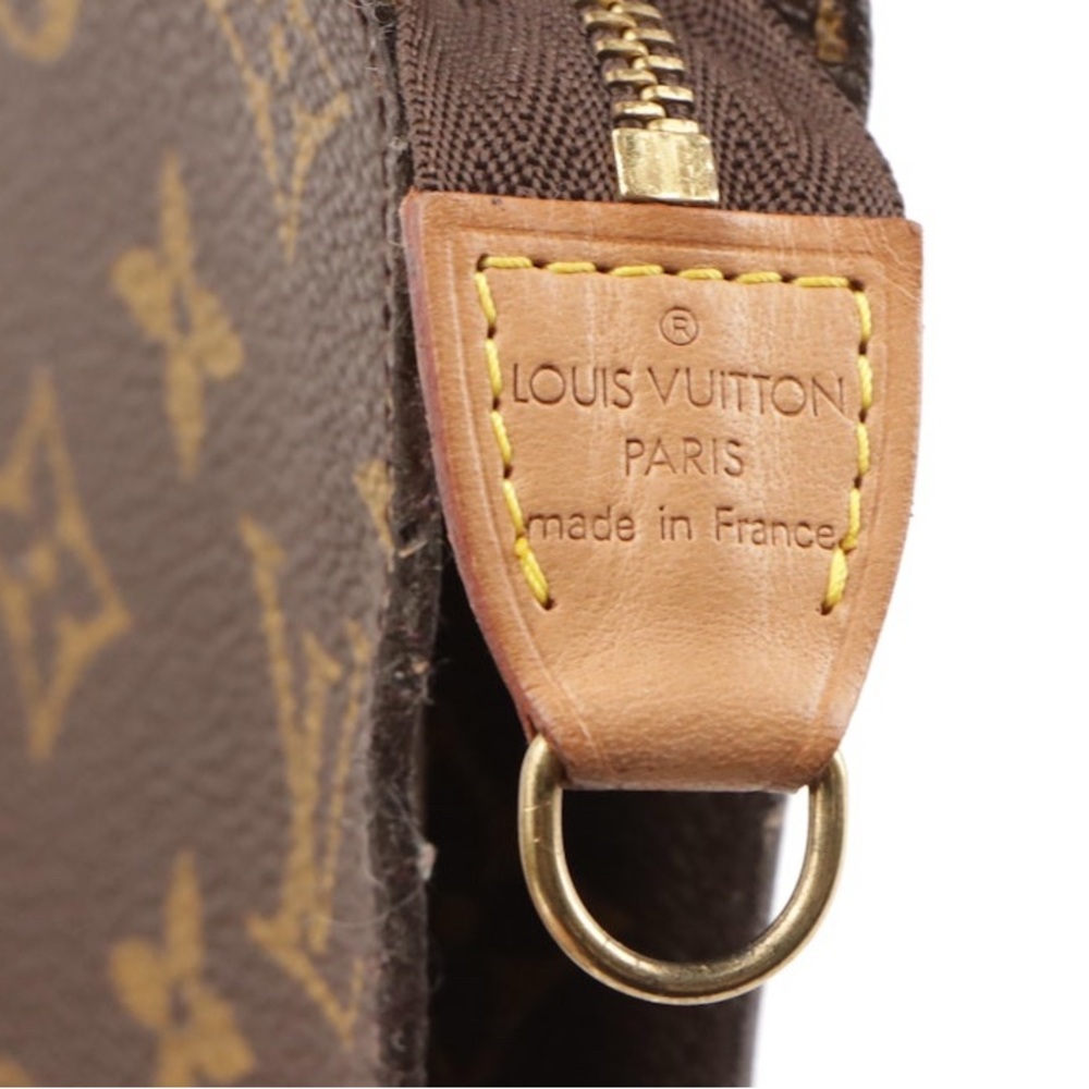 Louis Vuitton Marais GM Bucket Bag in Monogram Canvas and Leather - Picture 10 of 13